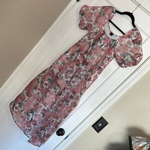 Elegant Floral Dress in Pink